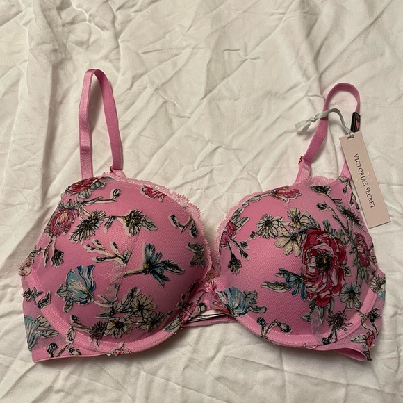 ‼️SOLD‼️ Victoria’s Secret Bra - Picture 5 of 7